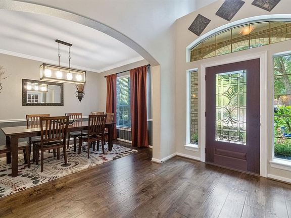 5th image of 34 Hollow Glen Pl