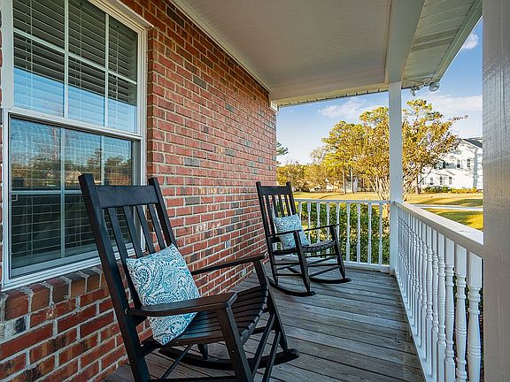 5th image of 1509 Dills Creek Ln