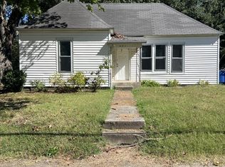 421 N McCombs St, Martin, TN 38237