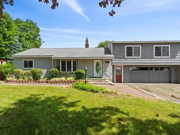 377 Packwood Rd, Waterloo, NY 13165