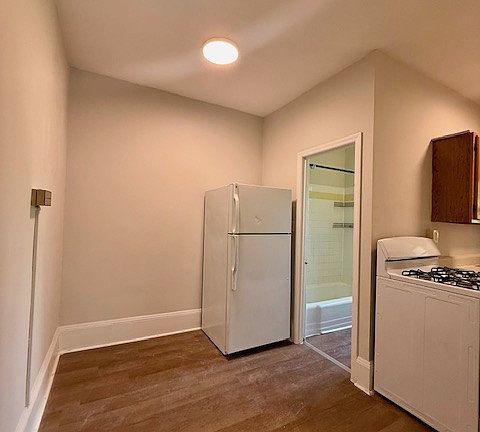 3rd image of 1209 Gilpin Ave #3