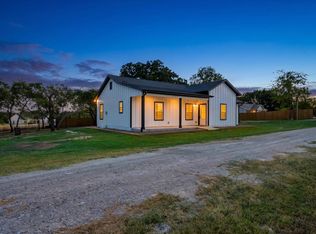 750 Jay Bird Ln, Springtown, TX 76082