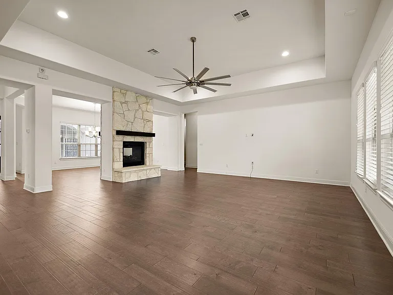 4705 Napoli Shore Dr — Photo 8