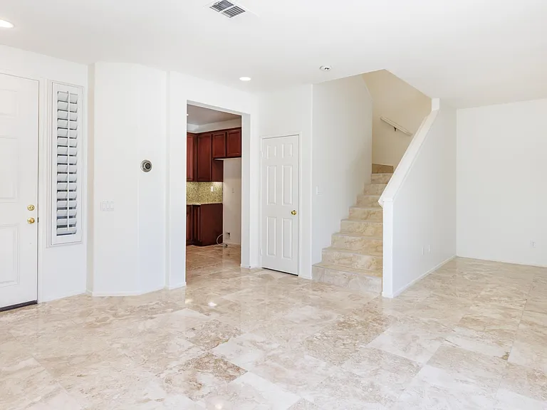 25403 Great Lake Ct — Photo 7
