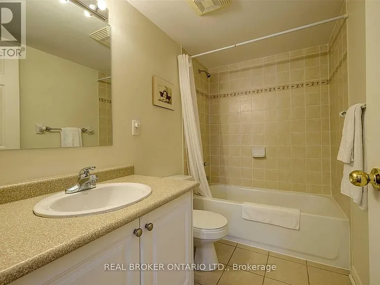 37 Four Winds Dr #26 — Photo 10
