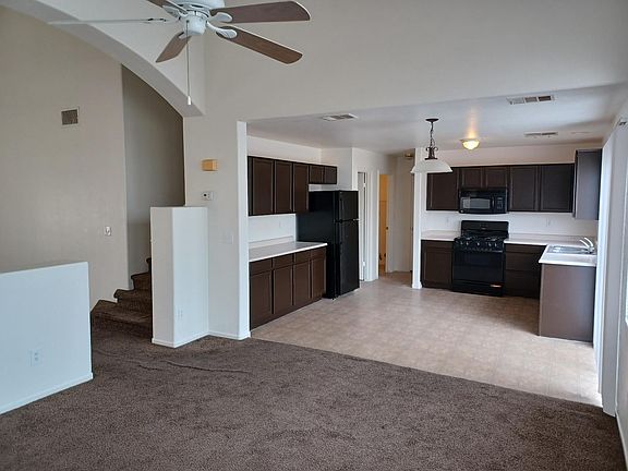 3rd image of 736 Emerald City Ave
