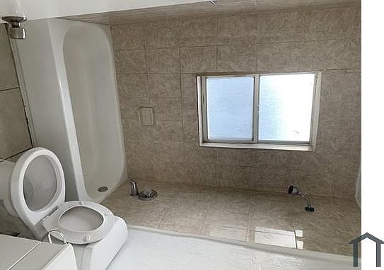 5th image of 1913 Division Ave APT 201