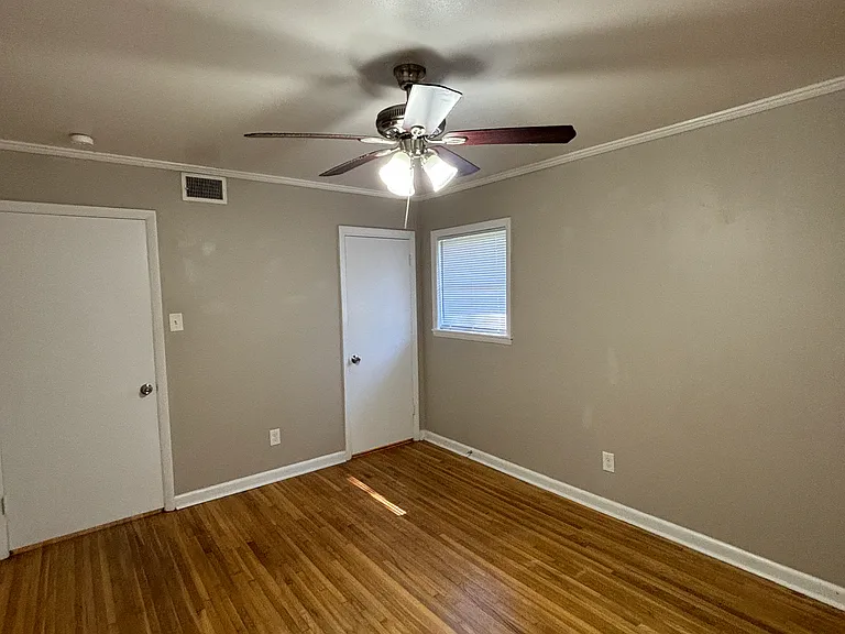 1405 Stone St — Photo 15