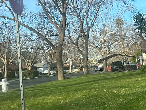 4th image of 1212 Lincoln St