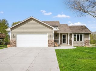 2280 Van Sloun Rd, Chaska, MN 55318