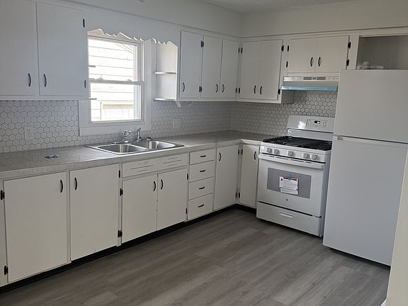 4th image of 506 8th St