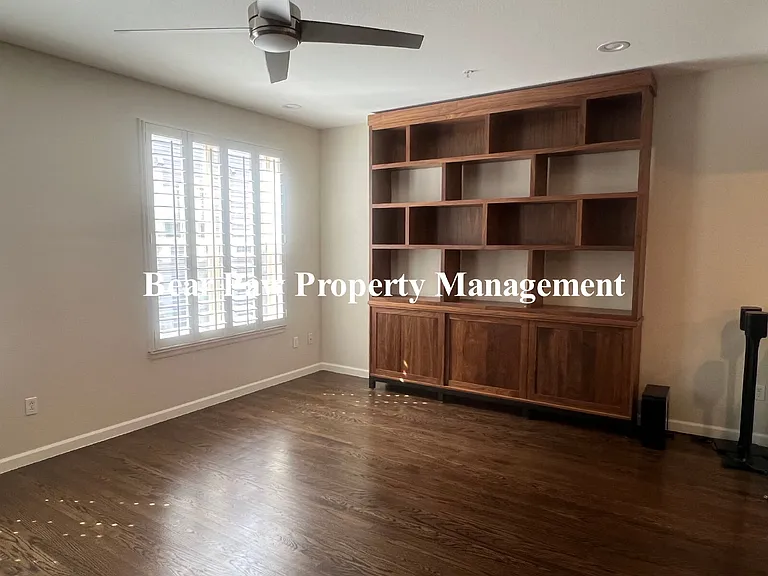 423 S Reed Ct — Photo 10