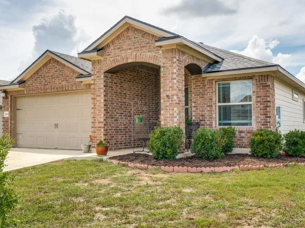 1618 Woodlands Dr, Kyle, TX 78640
