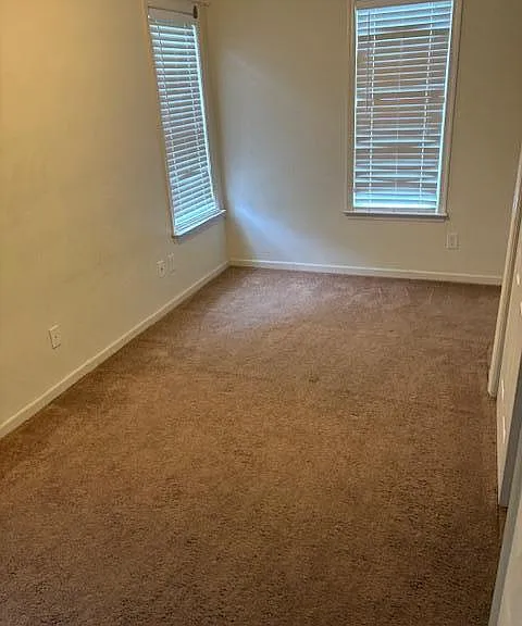 6350 Stonecroft Ct — Photo 3