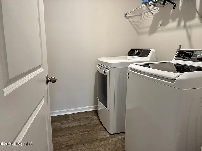 5459 Carolines Way — Photo 44