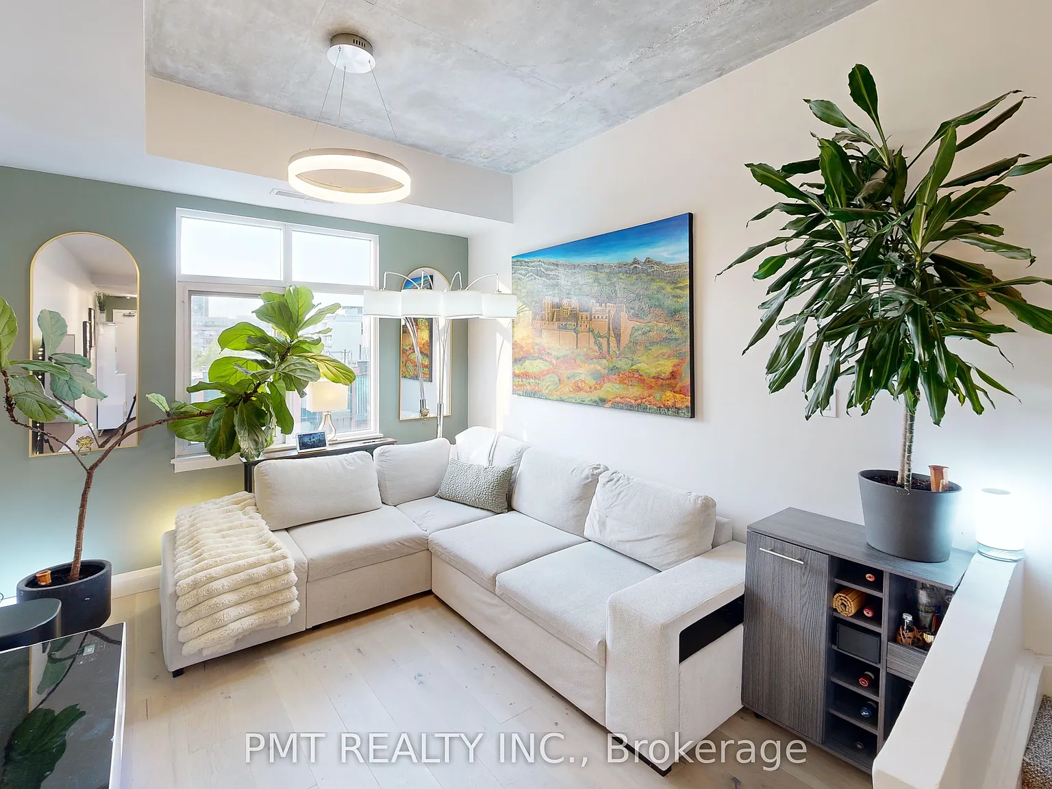 2 bed, $3,600 — Photo 1