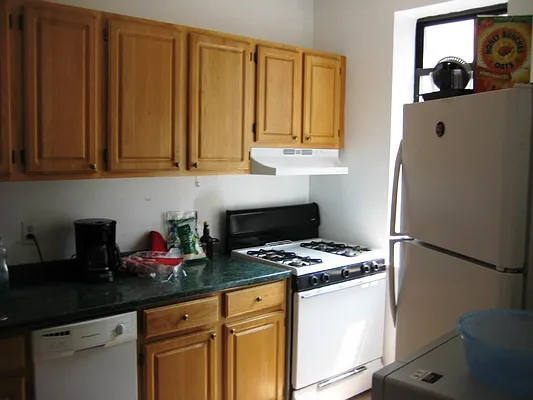 Rented by Charles Coutinho LLC | media 119