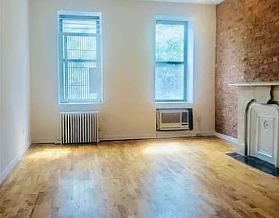 3rd image of 325 E 78th St APT 4A