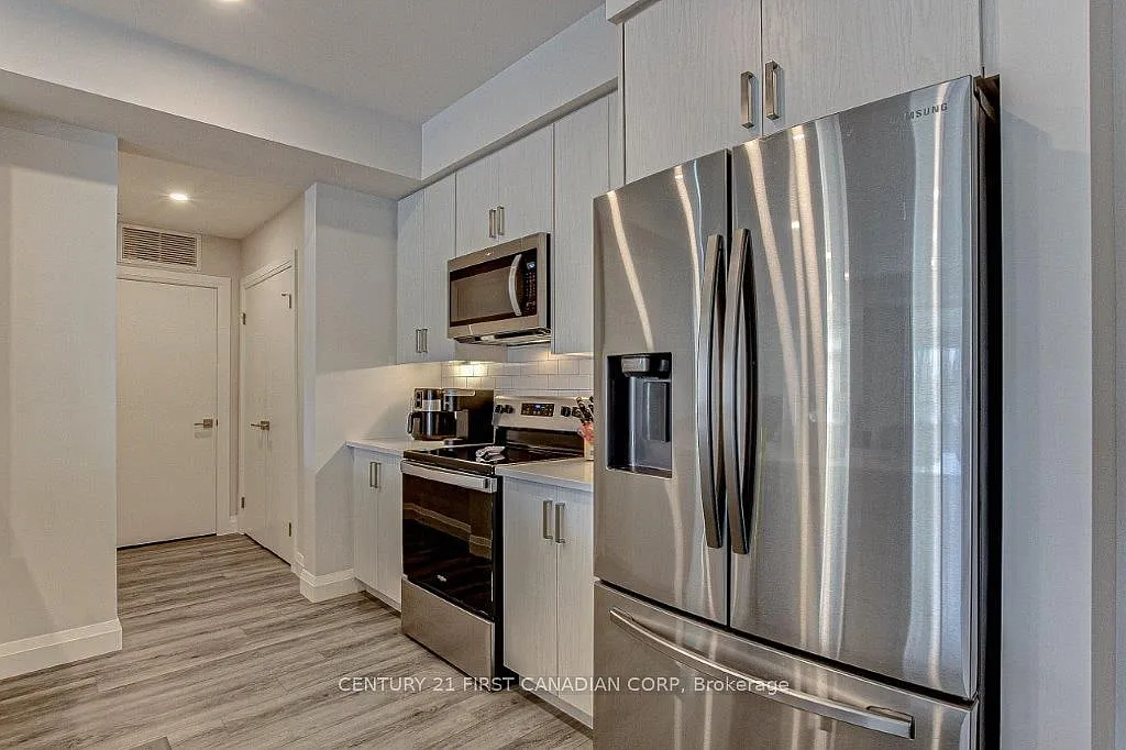 2 bed, $2,495 — Photo 3