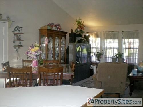 5th image of 1208 Southwest Dr