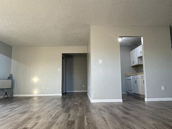3rd image of 1832 N 73rd Ter