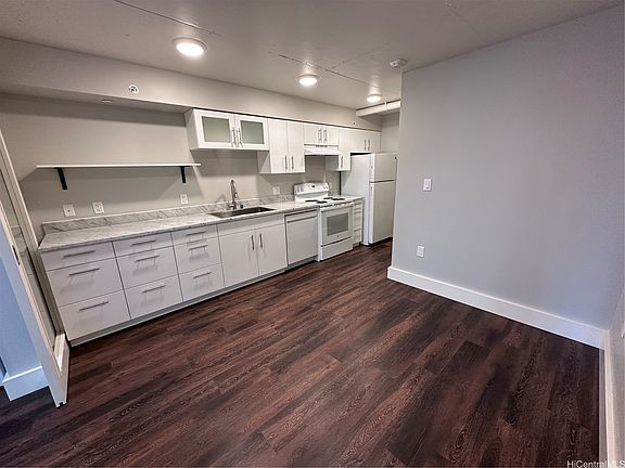 4th image of 803 Waimanu St #407