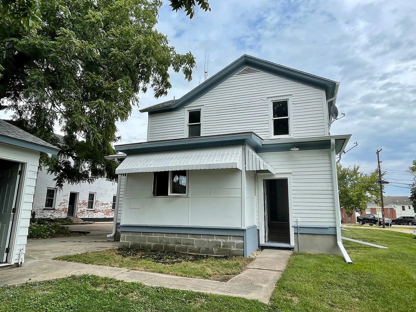 714 S Pleasant St — Photo 4