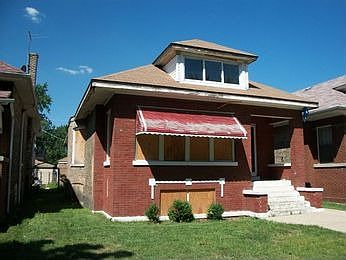 1st image of 1504 N Lawler Ave