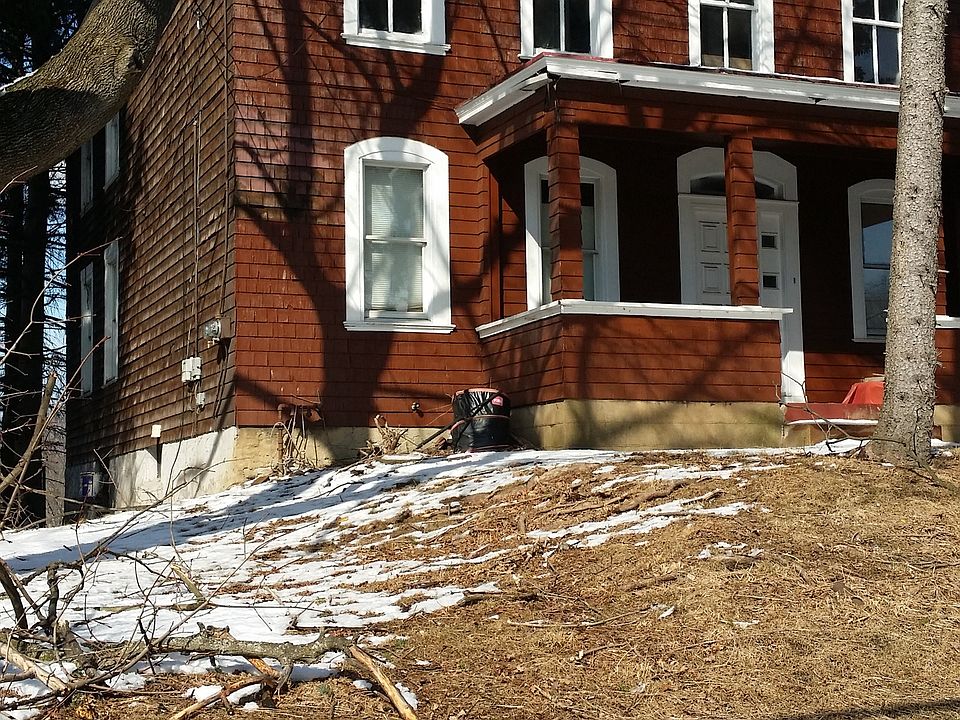 2nd image of 1124 Woodland Ave