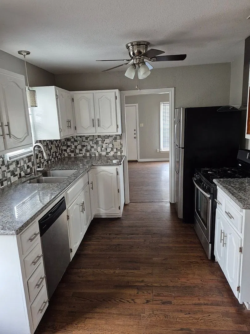 Charming 3-Bedroom, 2-Bath Home with Bonus Living Space — Photo 4