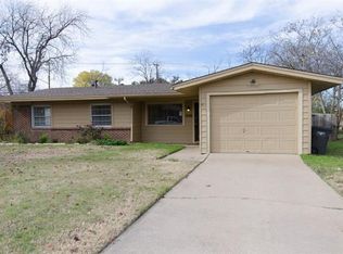 5540 Wheaton Dr, Fort Worth, TX 76133
