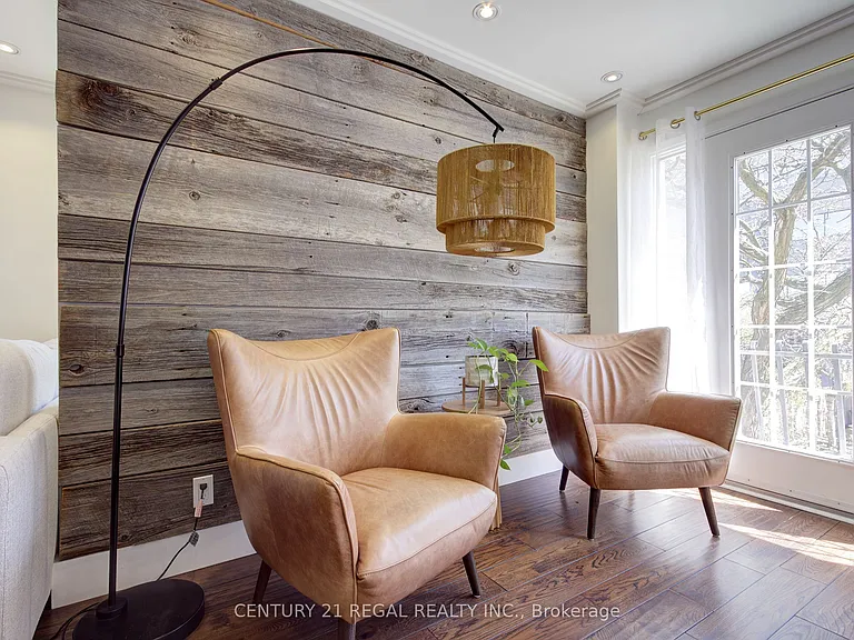 48 Michener Ct — Photo 16