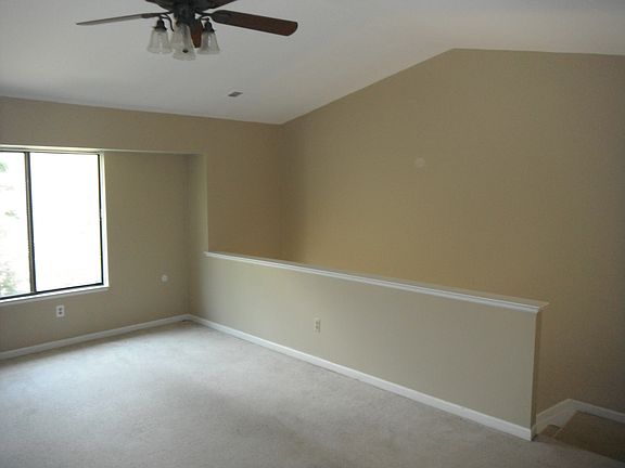 3rd image of 27655 Harrison Woods Ln