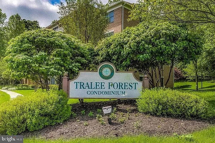 2 bed, 2.0 bath, 1815 sqft, $2,800 — Photo 2