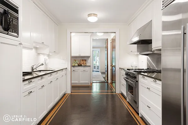 Sold by Leslie J. Garfield | media 3