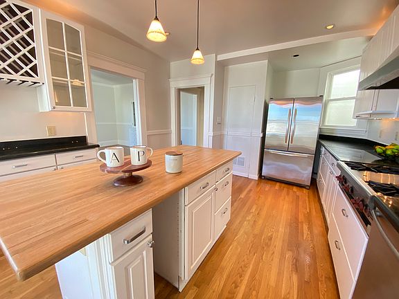 4th image of 481 Dolores St