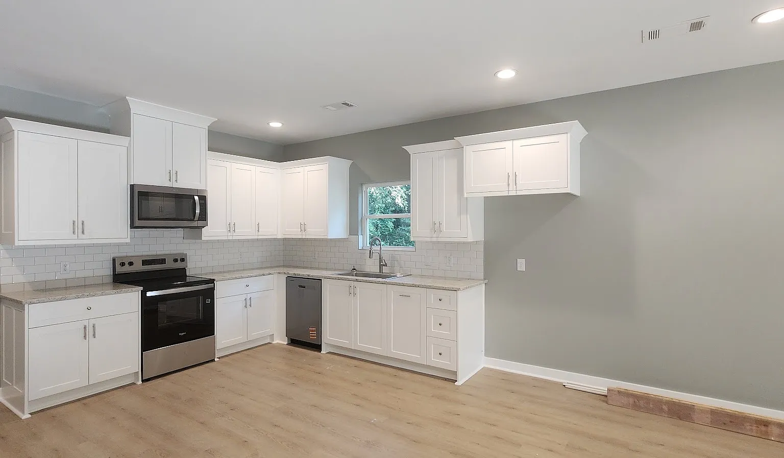 3 bed, 1544 sqft, $1,650 — Photo 3