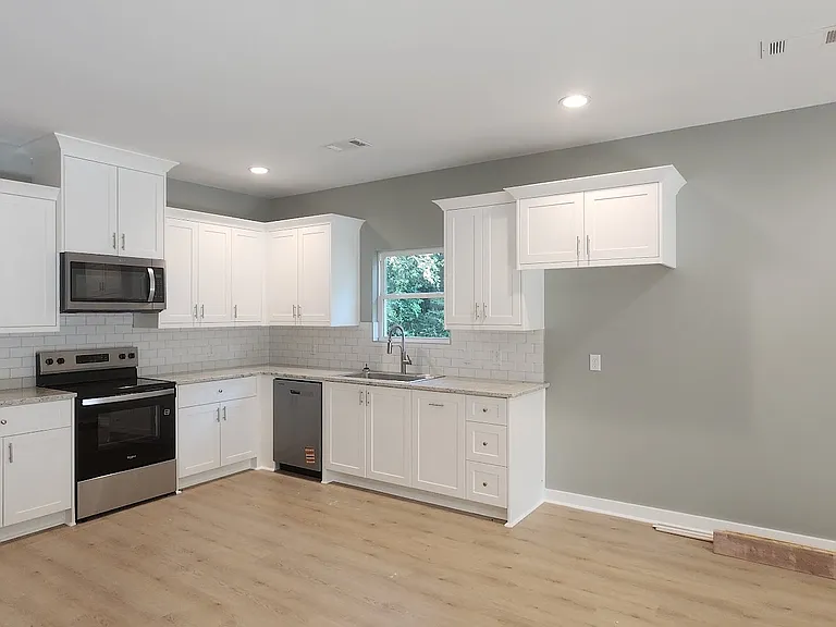 721 S Richards — Photo 3