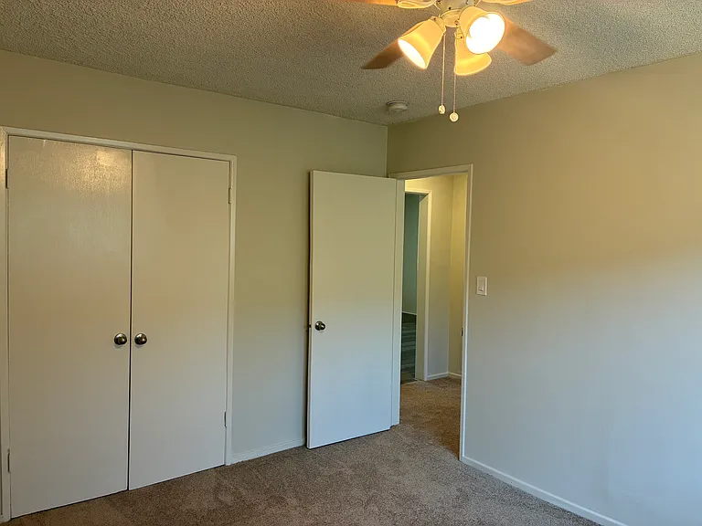 319 N Kenwood St #6 — Photo 3