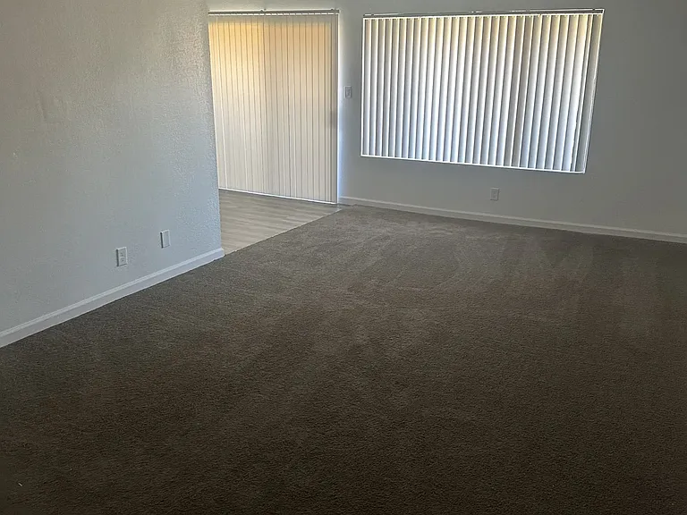 Oakbrook Apartments — Photo 92