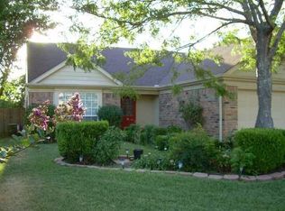 16410 Spotted Eagle Dr, Leander, TX 78641