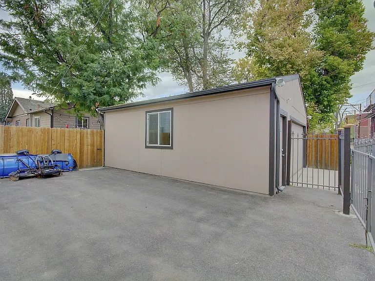 1460 Xavier St — Photo 14