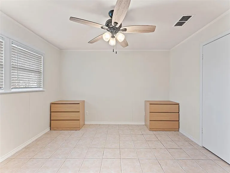 510 Overlook Dr — Photo 13