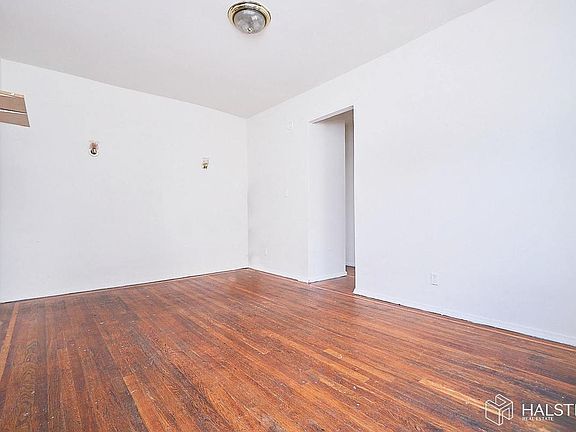 3rd image of 555 W 184th St APT 5A