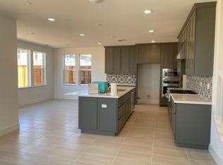 271 Skyview Dr, Marina, CA 93933