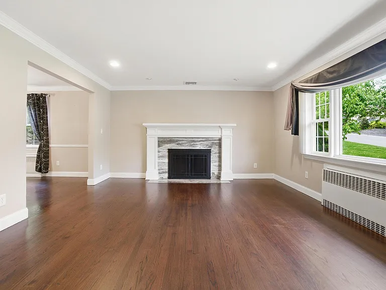 45 Oakland Ave — Photo 10