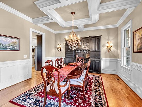 4th image of 6803 River Farm Dr