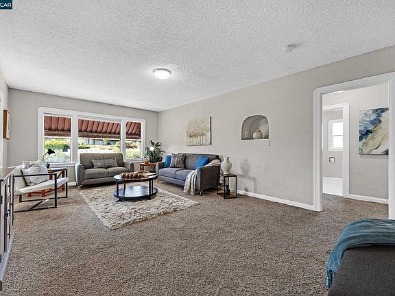 4th image of 1536 Argyle Rd