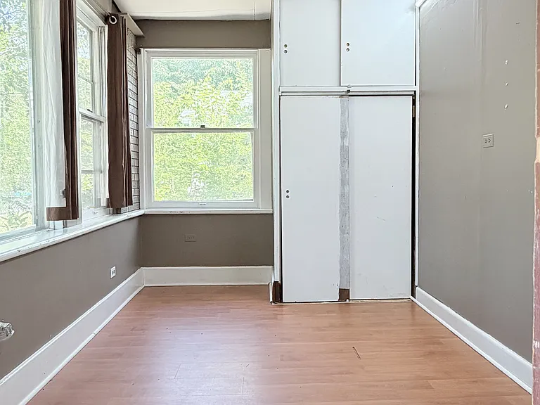 337 Maxwell St — Photo 2