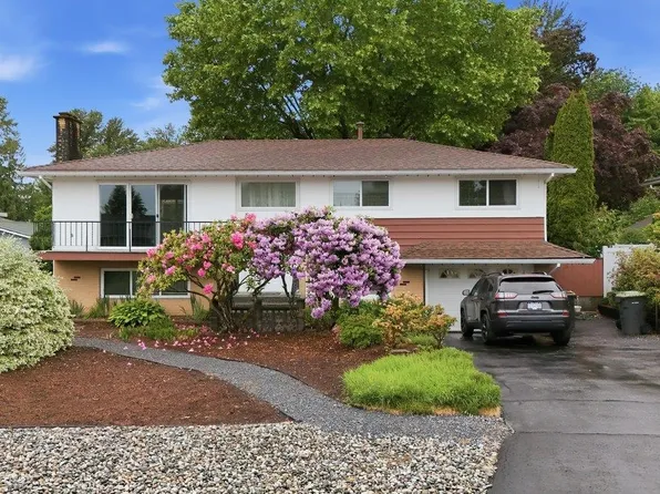 3963 Sefton St, Pt Coquitlam, BC V3B 3S2